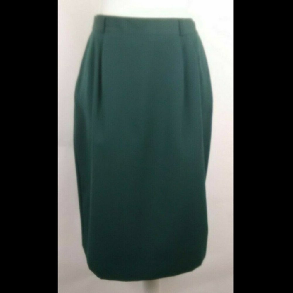 Petite Essentials by Worthington Green Pleat Skirt